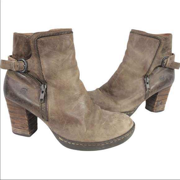 Born Shoes - BORN Christina Leather Block heel boot.